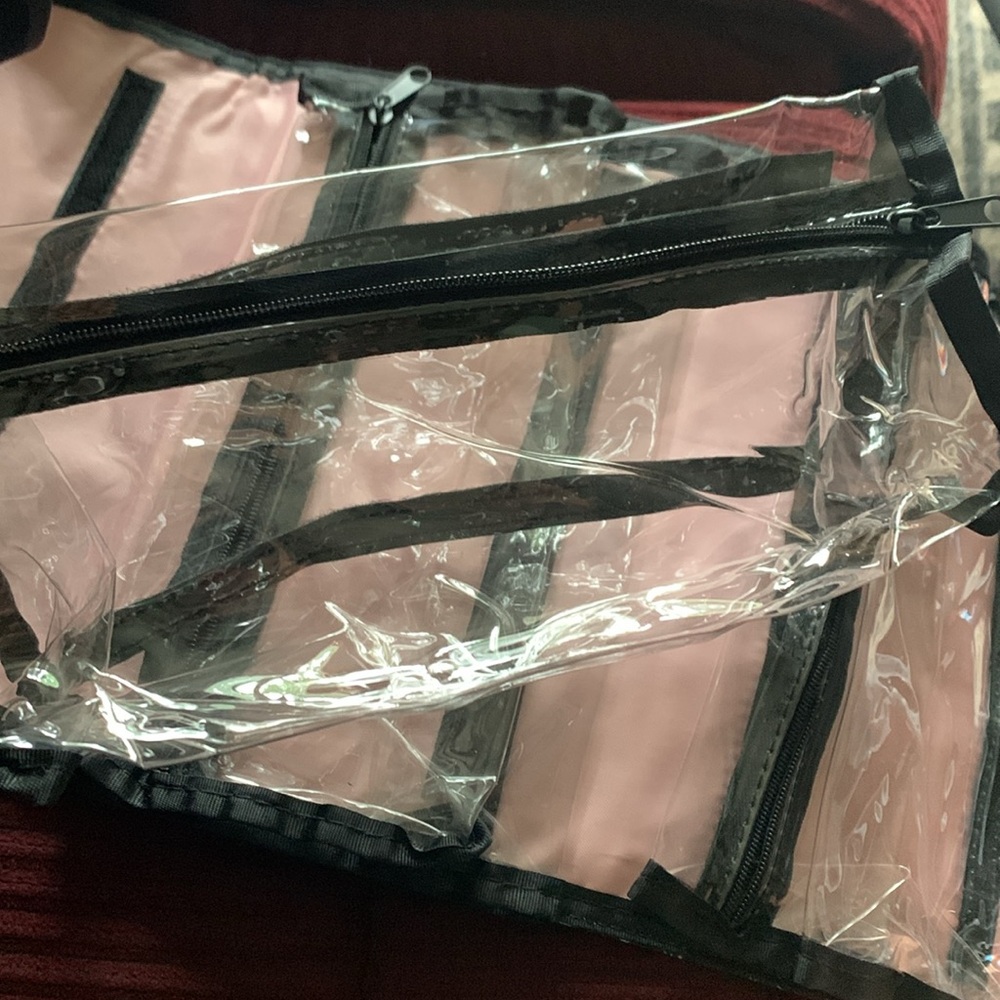 Mary Kay travel bag with removable storage bags - Picture 6 of 7